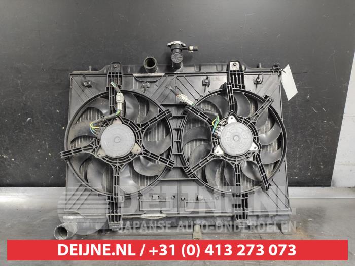 Gebruikte Radiateur Nissan X-Trail (T31) 2.0 XE,SE,LE dCi 16V 4x4 Prijs op aanvraag aangeboden door V.Deijne Jap.Auto-onderdelen BV