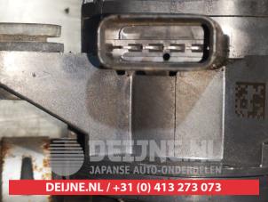 Lexus CT 200h Waterpomp O348011 foto 3