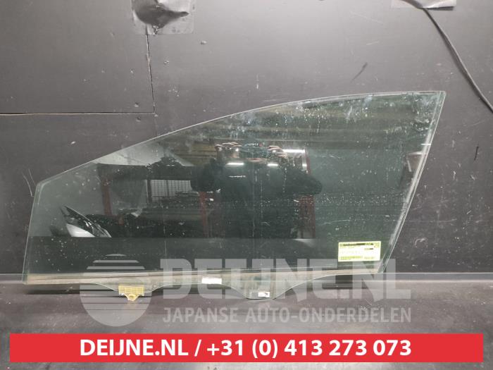 Kia Ceed Türscheibe 4-türig links vorne O701309