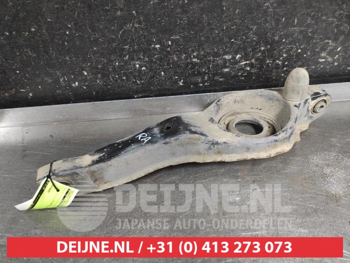 Mazda 5 Draagarm rechts-achter O701338