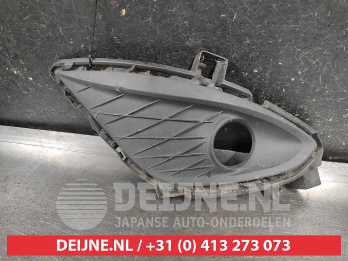Mazda 5 Bumper Rooster O701344