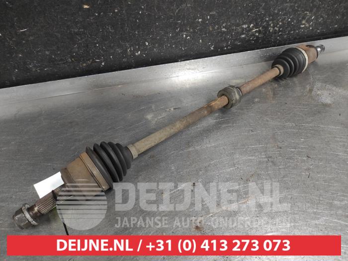 Mitsubishi Colt Aandrijfas rechts-voor O701379