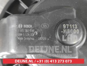 Hyundai Kona Kachel Ventilatiemotor O701522 foto 2