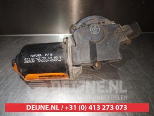 Toyota Rav-4 Scheibenwischermotor vorne O349436 foto 2