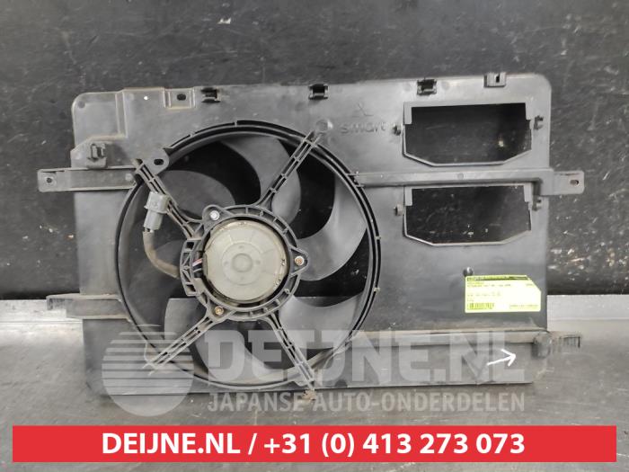 Mitsubishi Colt Kühlgebläsegehäuse O701795