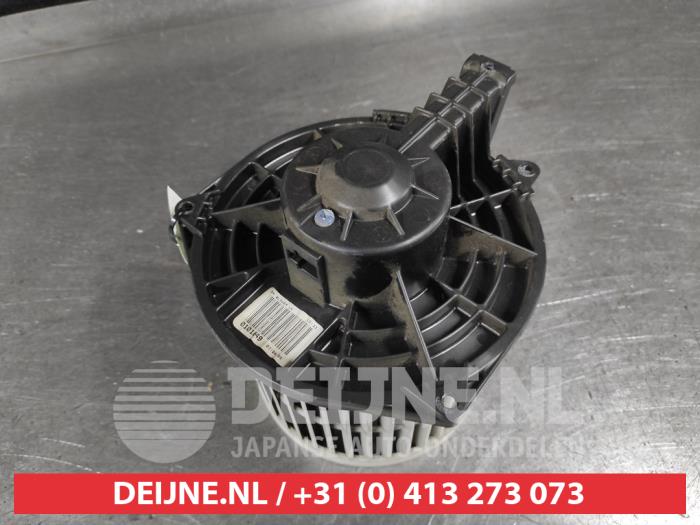 Honda Civic Kachel Ventilatiemotor O701859