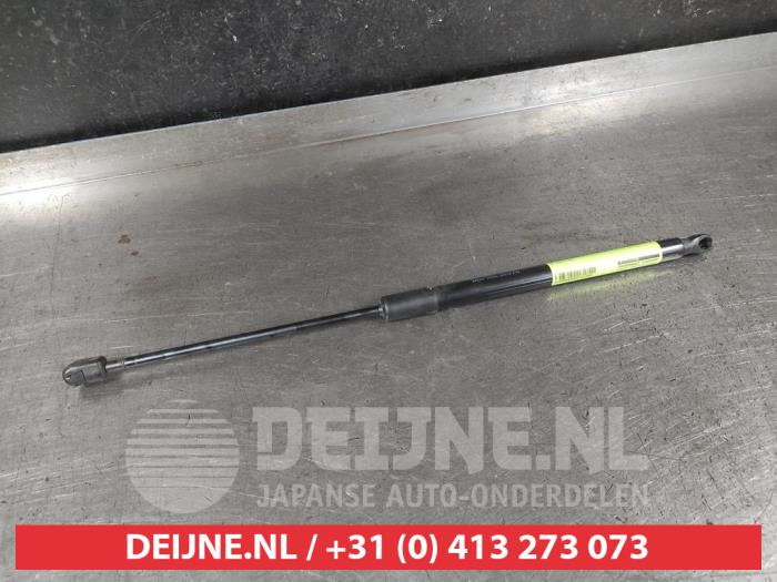 Hyundai I30 Rear gas strut, left O701964