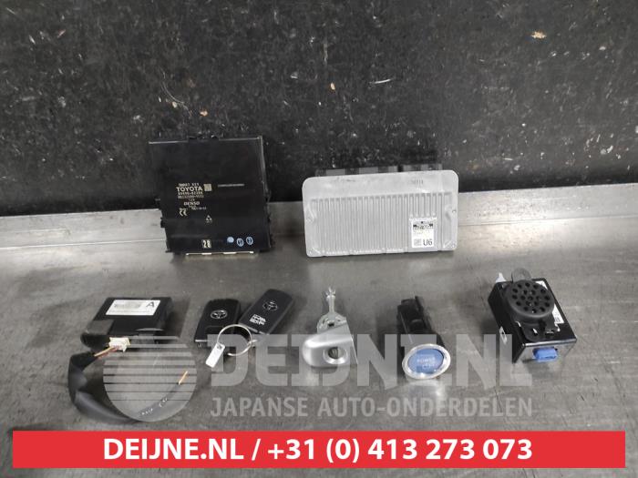 Toyota Auris Slotenset Cilinder (compleet) O701991