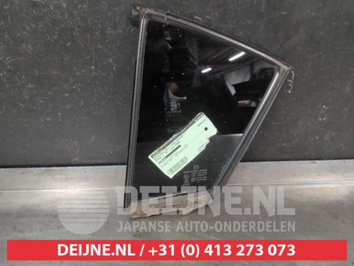 Mazda 3 Driehoeks Ruit links-achter O702016