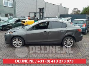 Mazda 3 Driehoeks Ruit links-achter O702016 foto 2