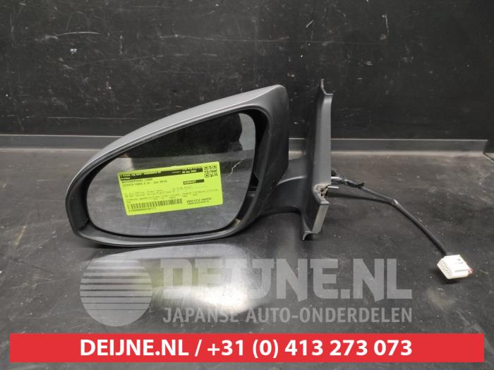 Toyota Yaris Buitenspiegel links O702171
