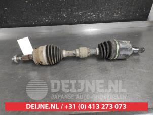 Gebruikte Steekas links-voor Mitsubishi Eclipse Cross (GK/GL) 1.5 Turbo 16V 4WD Prijs € 100,00 Margeregeling aangeboden door V.Deijne Jap.Auto-onderdelen BV