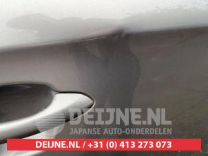 Kia Carens Tür 4-türig rechts vorne O702335 foto 2