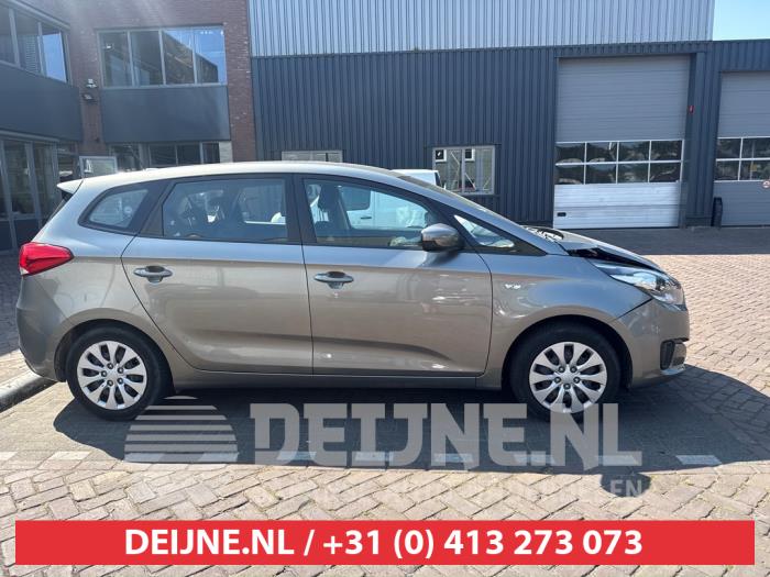 Kia Carens Extra Ruit 4Deurs rechts-achter O702343