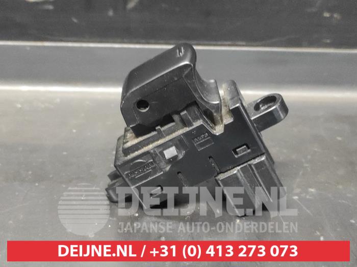 Nissan Qashqai+2 Elektrisch Raam Schakelaar O702511