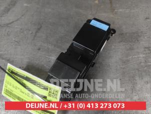 Suzuki Vitara Multi-functional window switch O702525 photo 2
