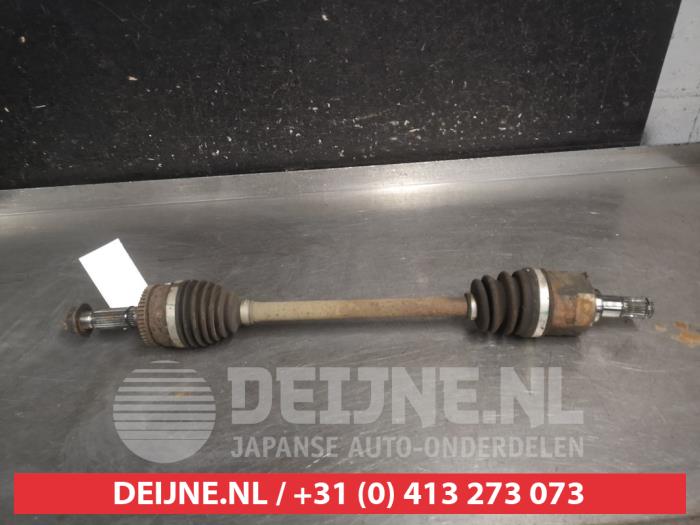 Hyundai I20 Aandrijfas links-voor O702567