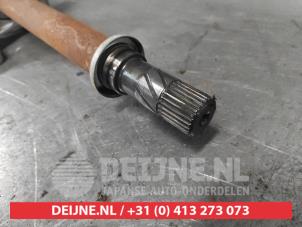 Nissan Qashqai Front drive shaft, right O702597 photo 2