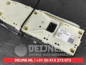 Kia Niro Multi-functional window switch O702620 photo 2