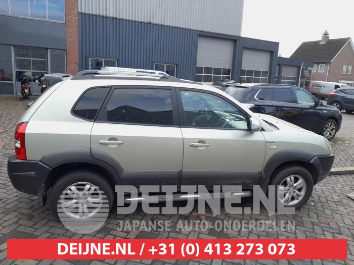 Hyundai Tucson Front door 4-door, right O702870
