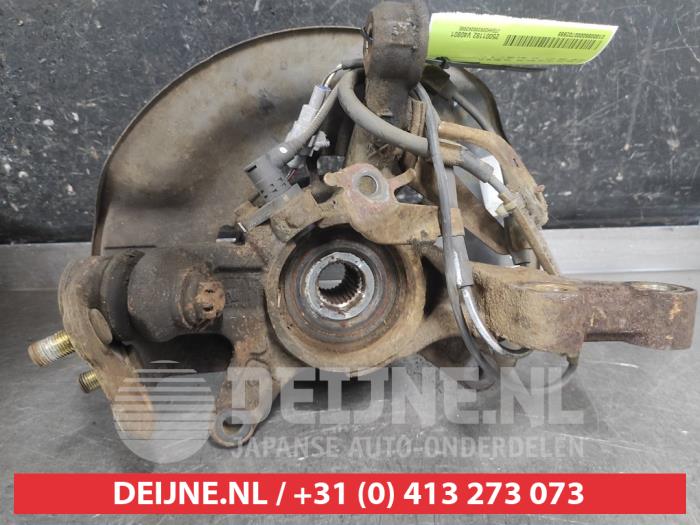 Toyota Rav-4 Fusee links-voor O702888