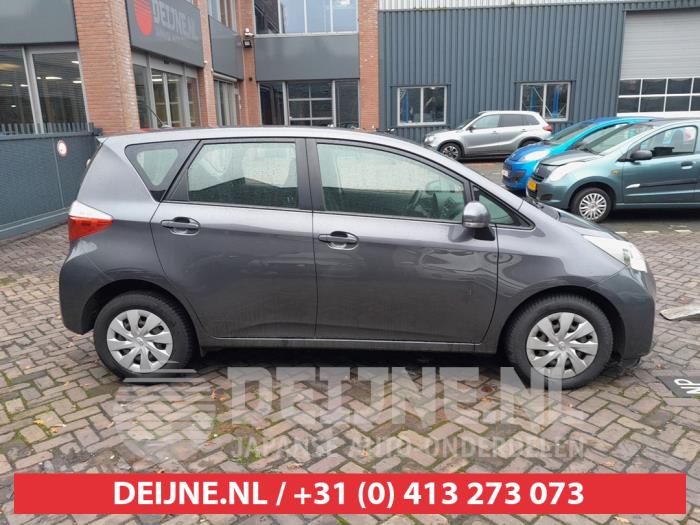 Toyota Verso-S Extra Ruit 4Deurs rechts-achter O702930