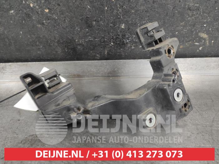 Kia Ceed Koplampsteun O703003