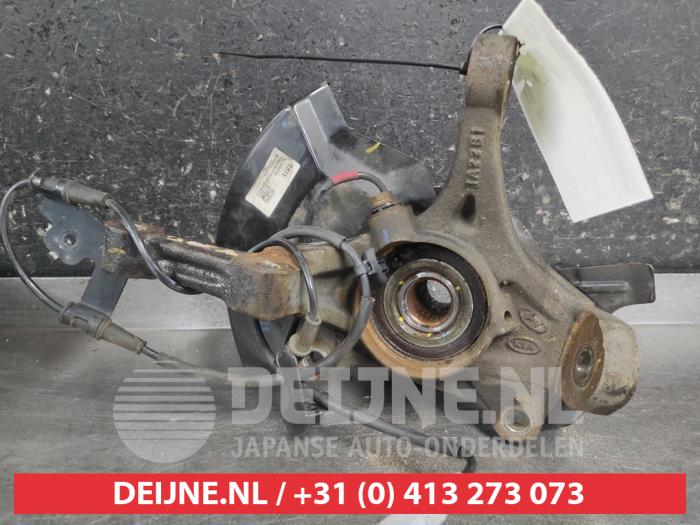 Hyundai I20 Achsschenkel rechts vorne O703041