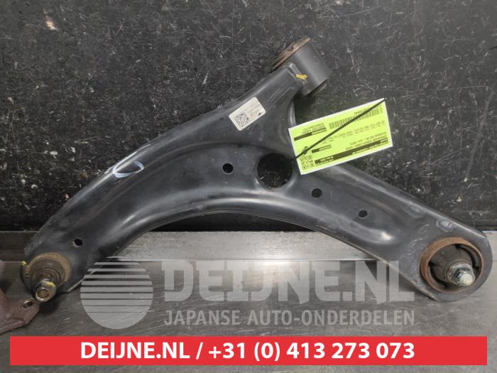 Hyundai I20 Querlenker unten links vorne O703043