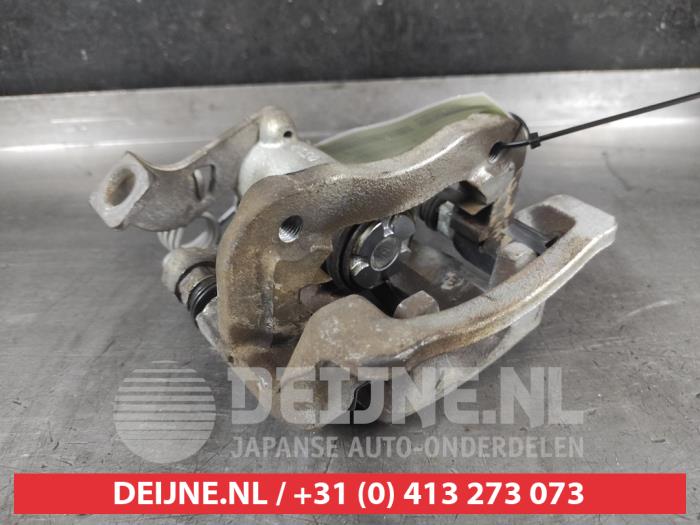 Hyundai I20 Bremszange links hinten O703097