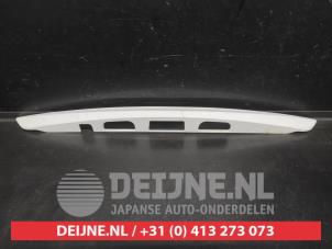 Toyota Yaris Tailgate handle O703105 photo 2