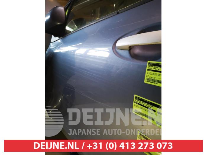 Toyota Yaris Door 4-door, front left O703135