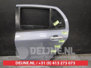 Toyota Yaris Tür 4-türig links hinten O703139 foto 2