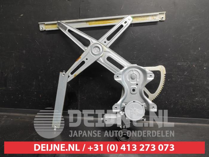 Toyota Yaris Window mechanism 4-door, front right O703155