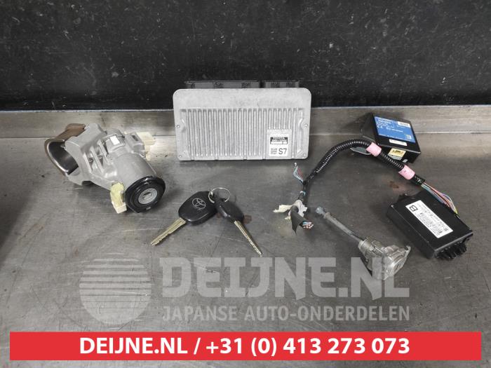 Toyota Verso-S Computer Motormanagement O703188