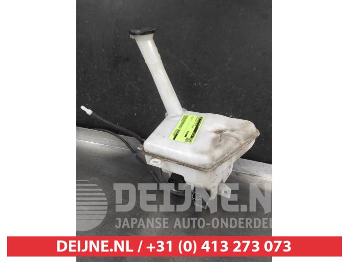 Toyota Verso-S Ruitensproeiertank voor O703195