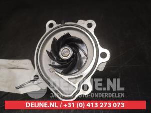 Gebruikte Waterpomp Nissan Qashqai (J12) 1.5 E-Power 16V Prijs op aanvraag aangeboden door V.Deijne Jap.Auto-onderdelen BV