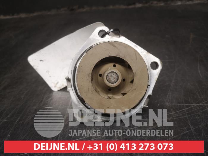 Waterpomp van een Suzuki Vitara (LY/MY) 1.6 16V DDiS AllGrip 2015