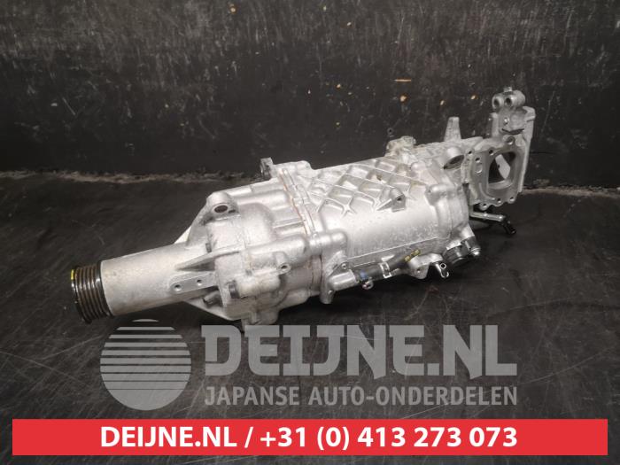 Compressor van een Mazda CX-30 (DM) 2.0 e-SkyActiv X 186 M Hybrid 16V 2022
