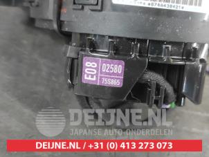 Toyota Yaris Steuergerät Airbag O703429 foto 2