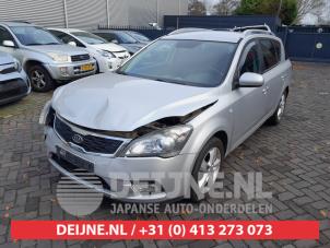 Kia Ceed Portier 4Deurs links-voor O703511 foto 2