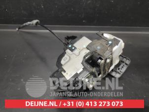Kia Ceed Front door lock mechanism 4-door, right O703533 photo 2