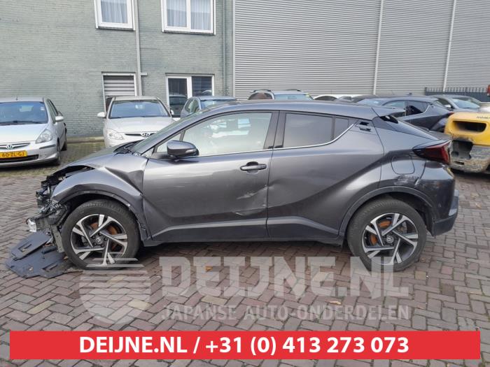Toyota C-HR Rear door window 4-door, left O703608