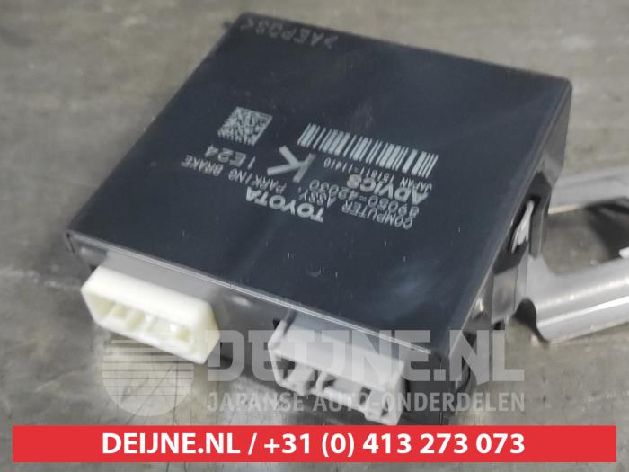 Toyota Rav-4 Parking brake module O703650
