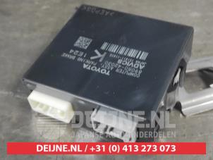 Gebruikte Handrem Computer Toyota RAV4 (A5) 2.5 Hybrid 16V Prijs op aanvraag aangeboden door V.Deijne Jap.Auto-onderdelen BV