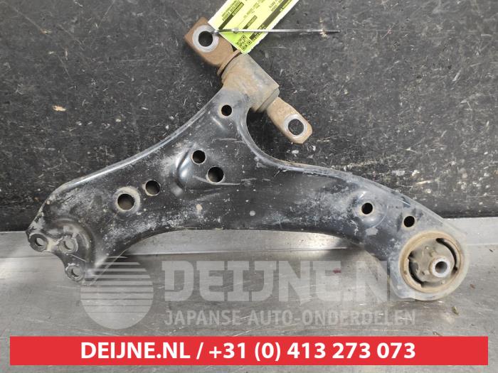 Toyota Rav-4 Front lower wishbone, left O703661