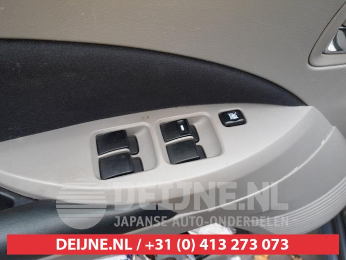 Mitsubishi Grandis Kombischalter Fenster O703944