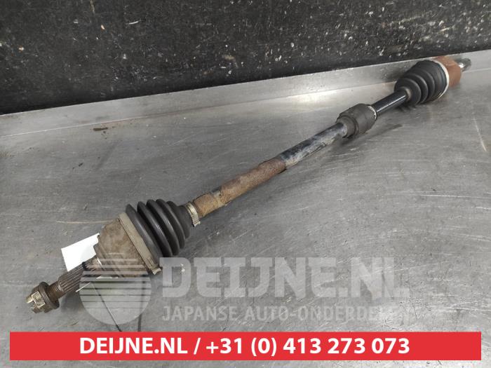 Nissan Note Aandrijfas rechts-voor O704001