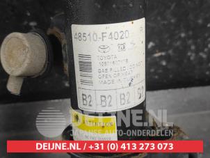 Toyota C-HR Front shock absorber rod, right O704037 photo 2