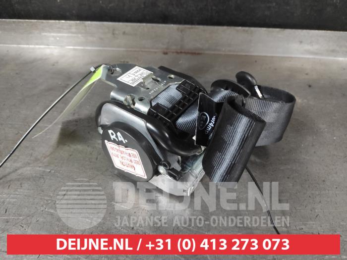 Hyundai I20 Rear seatbelt, right O704049